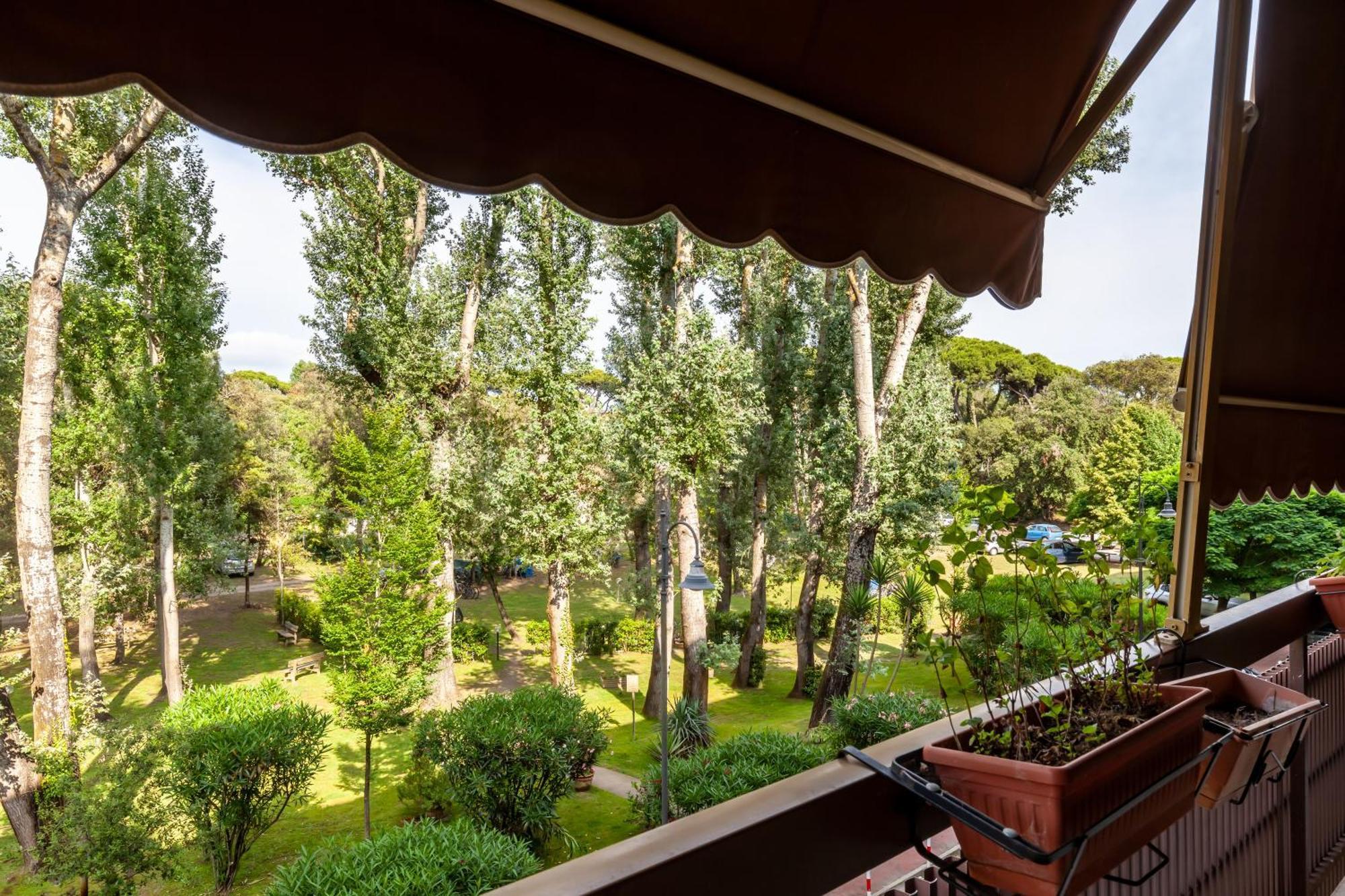 La Casa Nel Parco Leilighet Viareggio Eksteriør bilde